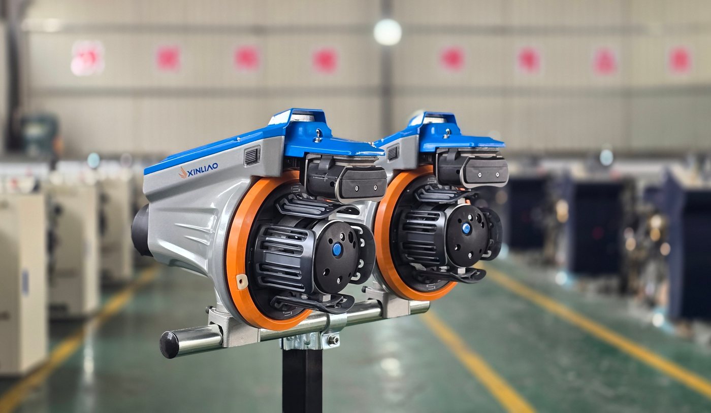 Electronic weft feeder on JTM-508 water jet loom